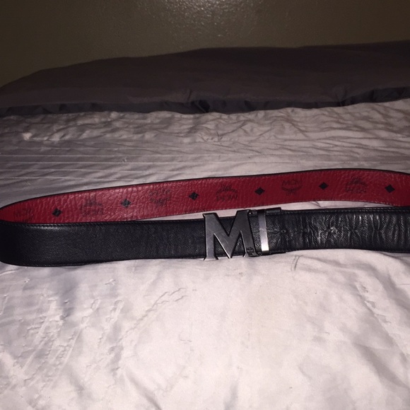 REVERSIBLE MCM!! - Picture 2 of 2